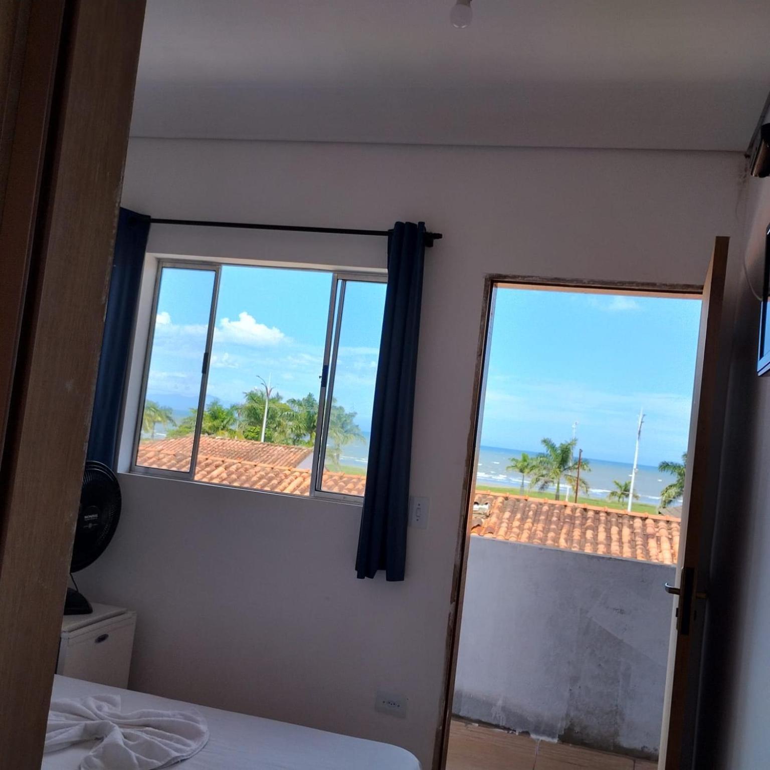 Aguas Quentes Bed & Breakfast Caraguatatuba Exterior photo